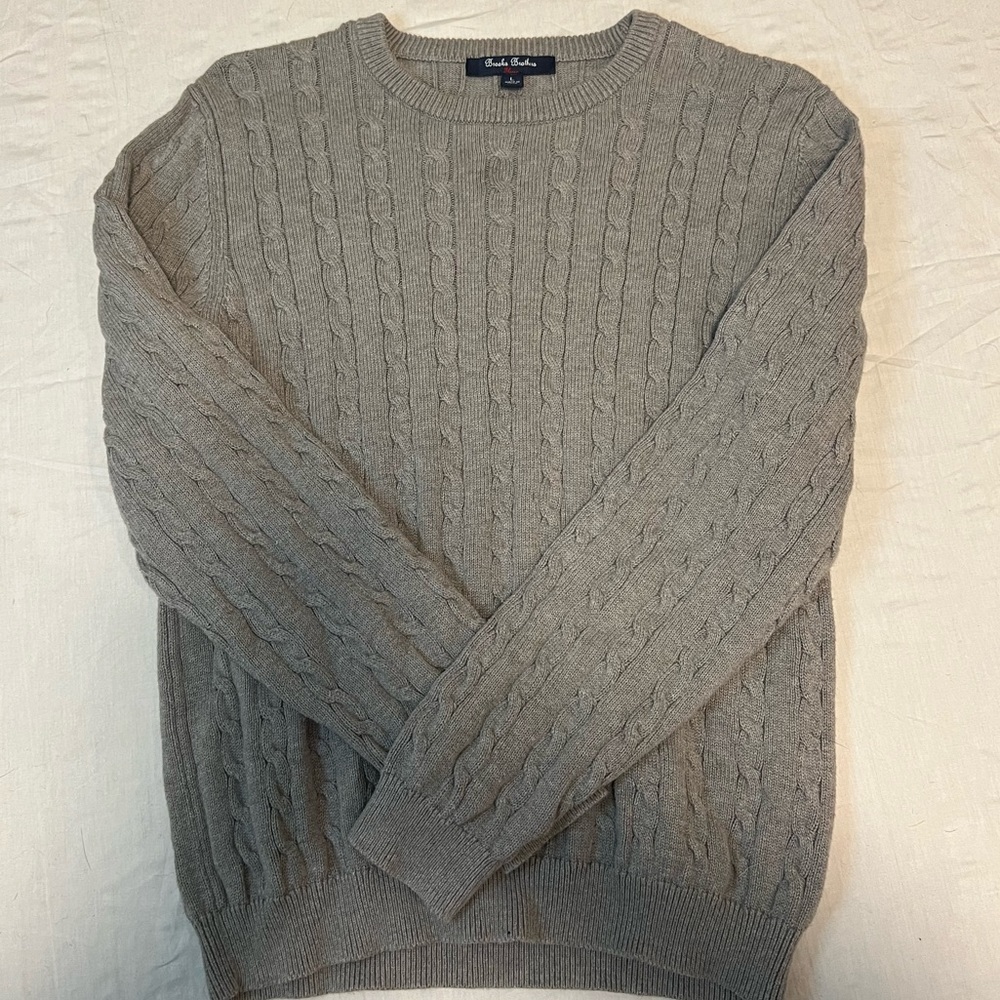 Grey sweater